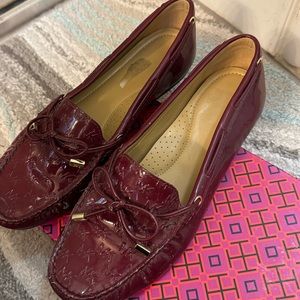 Micheal Kors very comfortable mehroon loafers
